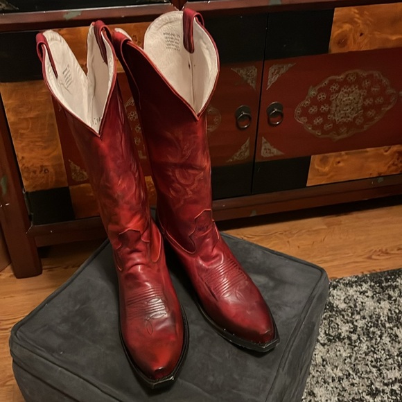RODEO READY! Freebird Red Heeled Boots Classic Western Design (NEVER WORN) - Picture 2 of 13
